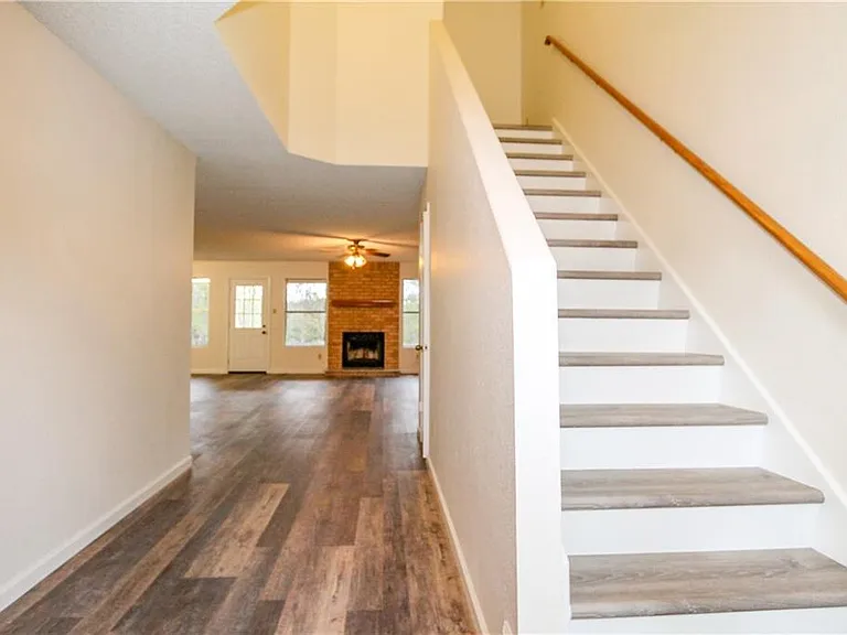 900 Sweetwater River Dr — Photo 7