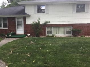 8235 Long Ave, Burbank, IL