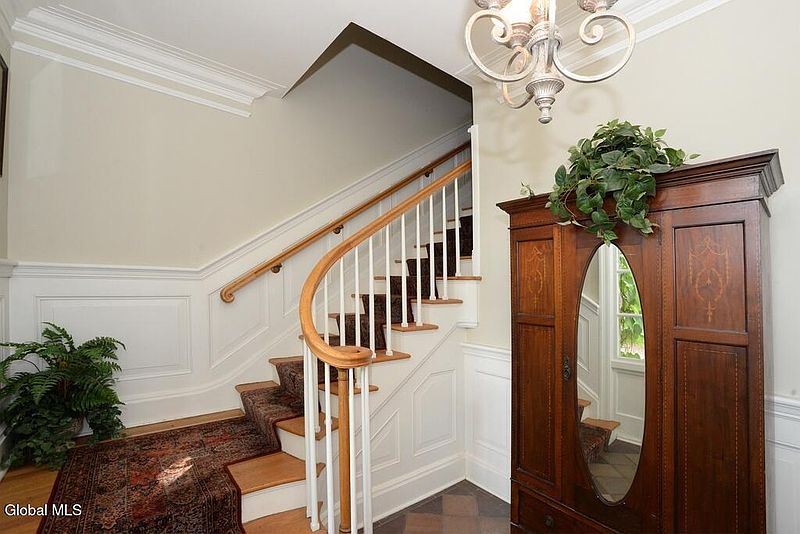 2nd image of 14 Talford Place UNIT 2