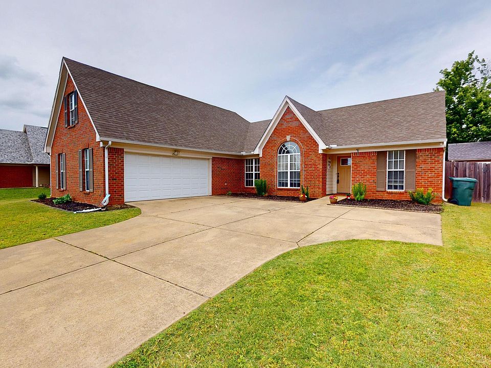 1st image of 2520 Baird Dr