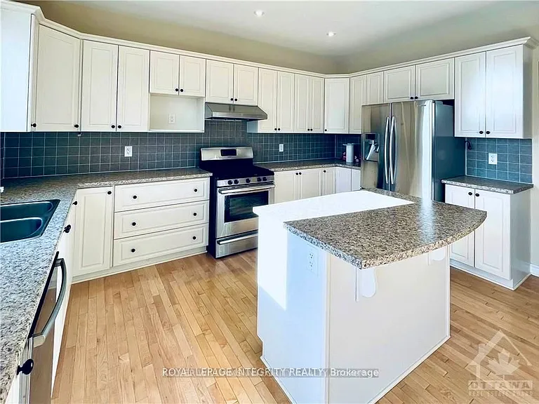 195 Keyrock Dr — Photo 8