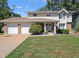 875 Somerton Ridge Dr, Saint Louis, MO 63141