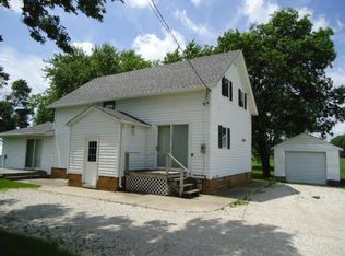 719 6th St W, Whittemore, IA 50598