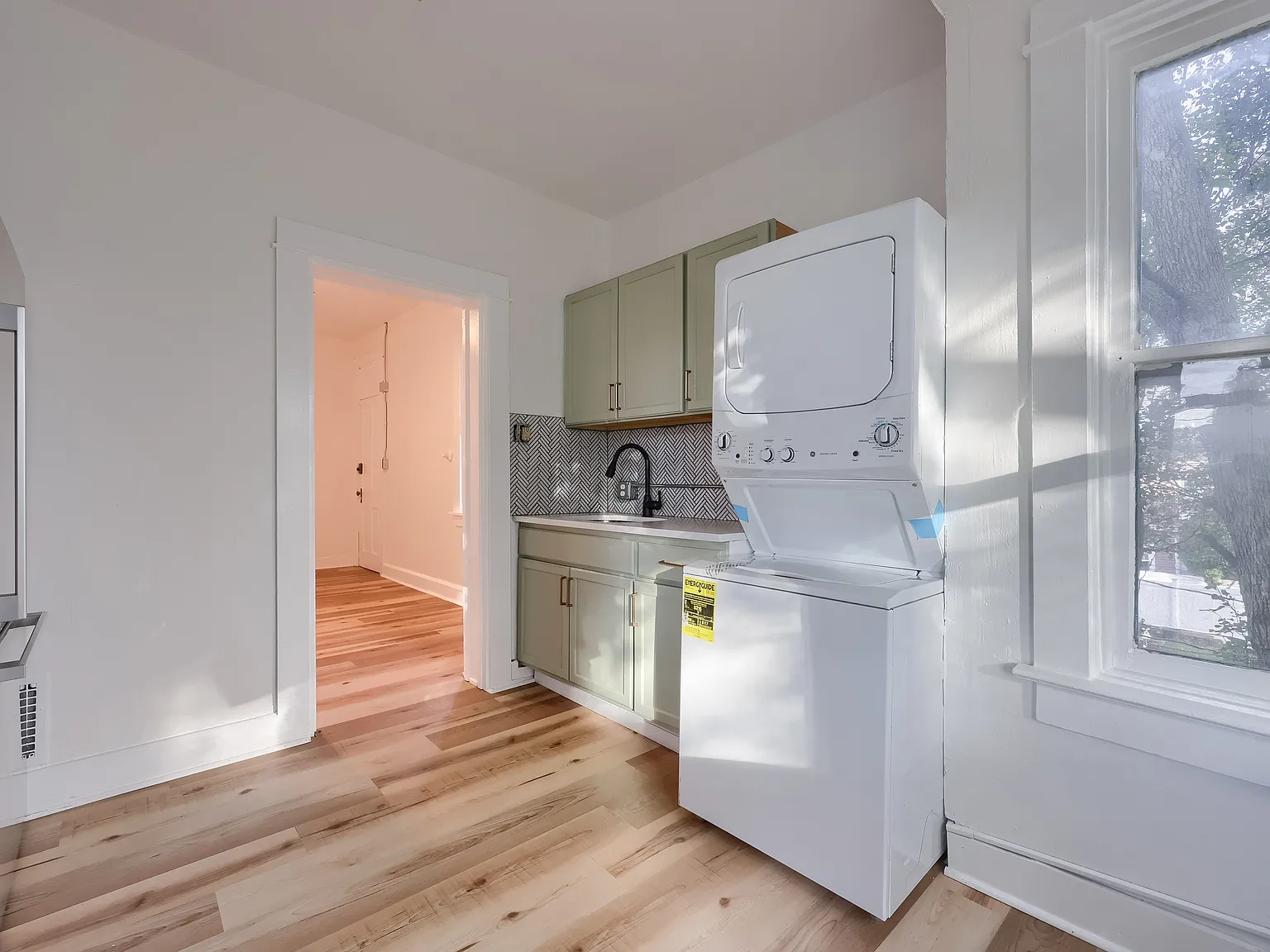 507 N Lime St — Photo 4