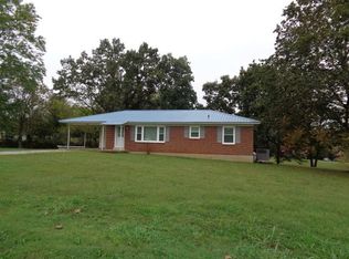 2260 Liberty Ave, Lawrenceburg, TN 38464
