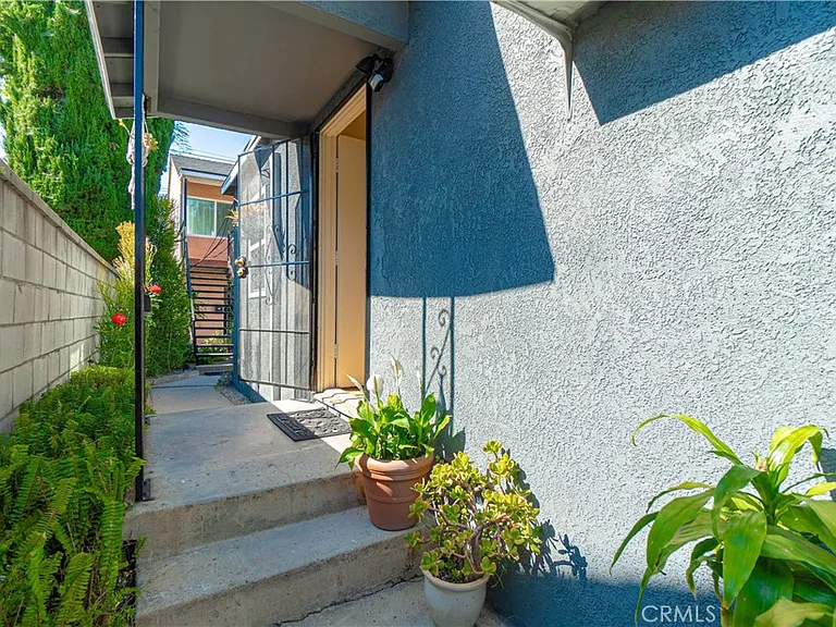 3813 College Ave #1/2 — Photo 3