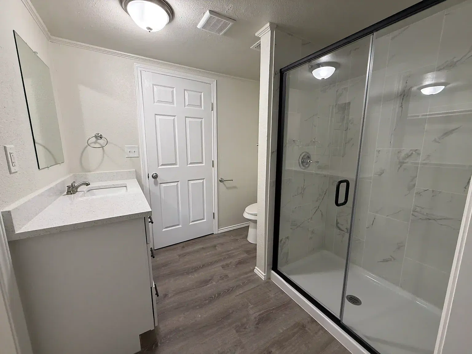 4 bed, 2152 sqft, $2,150 — Photo 2