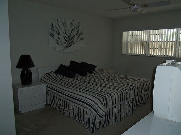 5th image of 3151 S Palm Aire Dr