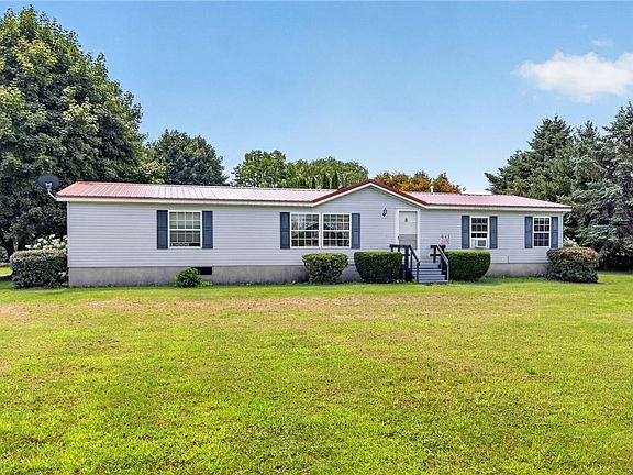 2nd image of 1195 Sovocool Hill Rd
