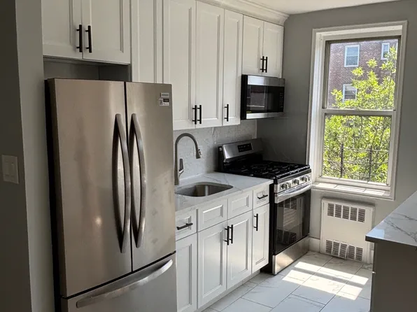 86-11 34th Avenue image 2 of 4