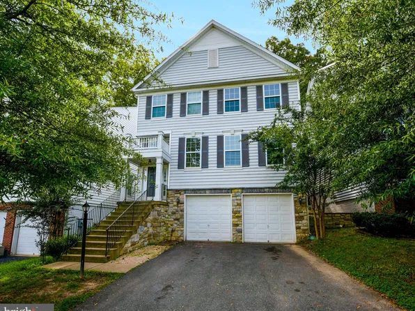 3401 Eagle Ridge Dr, Woodbridge, VA 22191