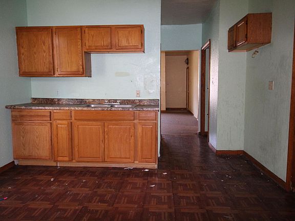 5th image of 2748 N Holton St #2748A