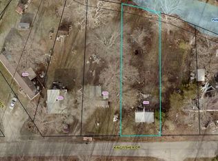 5880 W Kingfisher Dr, Mentone, IN 46539
