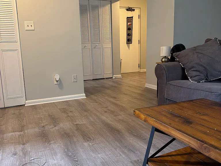 21 Walnut St #1 — Photo 2