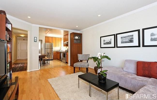 1st image of 280 28th St APT 3