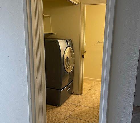 5th image of 4127 Brookfield Dr