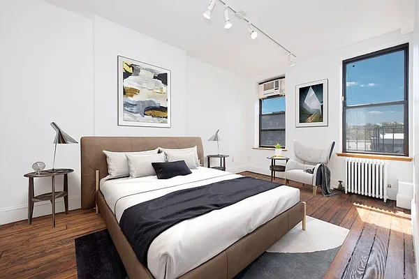 Sold by Bold New York | media 15