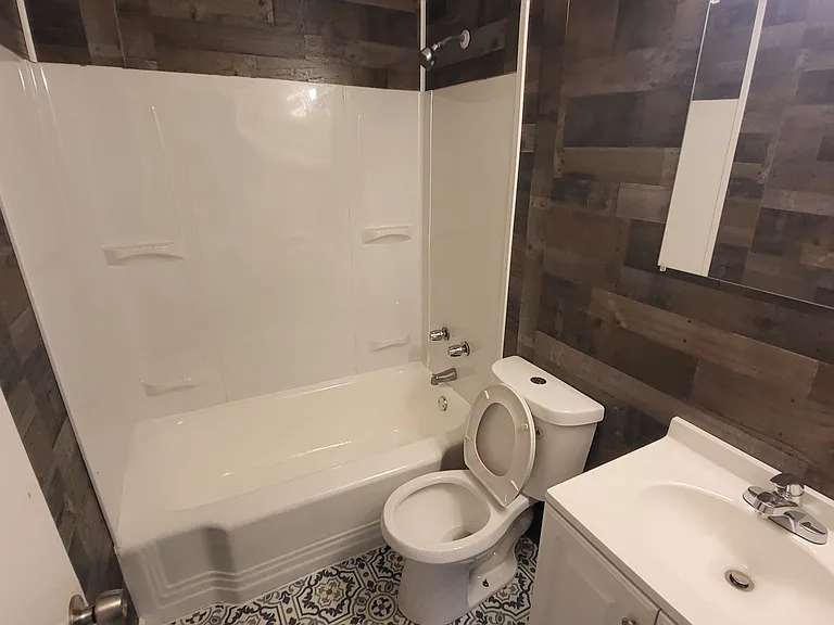 3701 N Whitney Ave — Photo 7