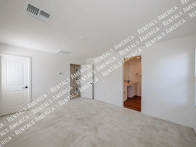 16875 N 12th St #33 — Photo 37