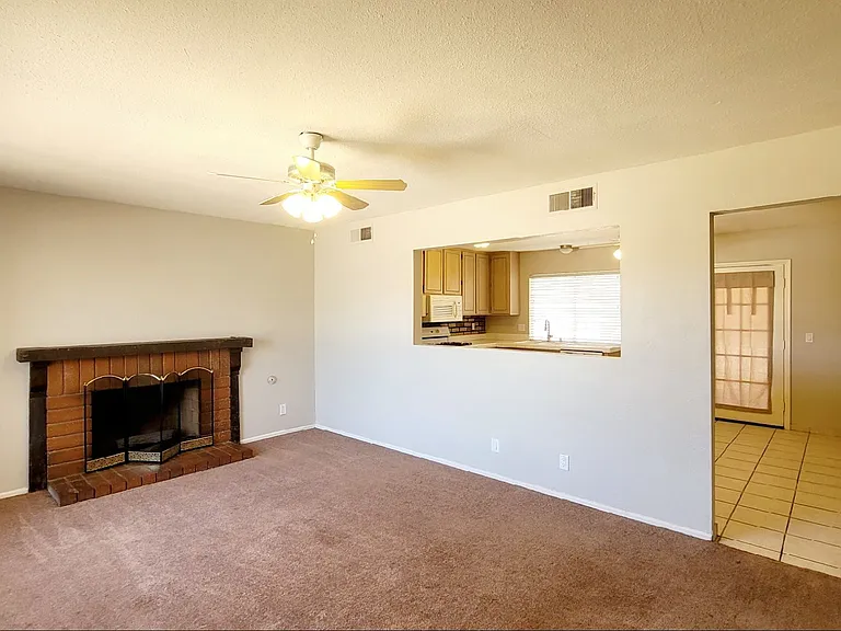 7123 Clearwater Ave — Photo 3