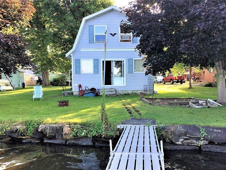 1st image of 2460 Lakeside Dr