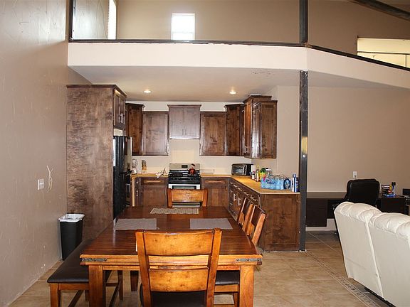 3rd image of 1505 Irving