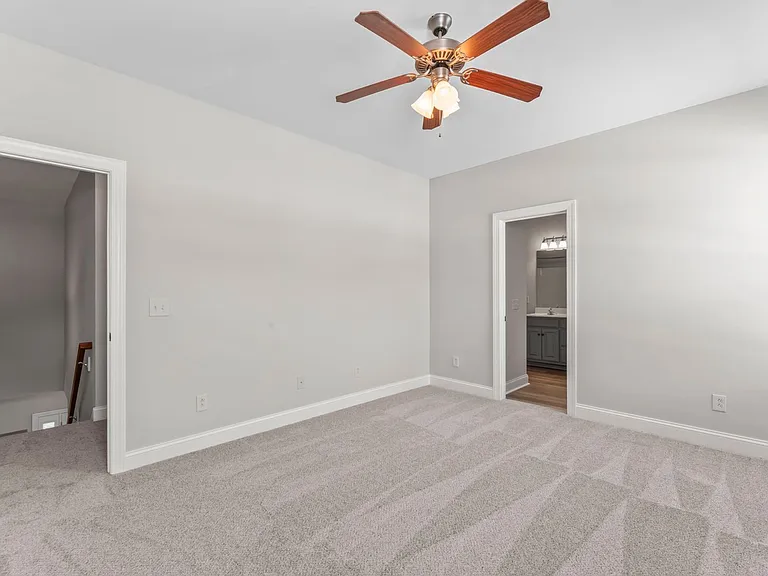 338 Rowlette Cir — Photo 12