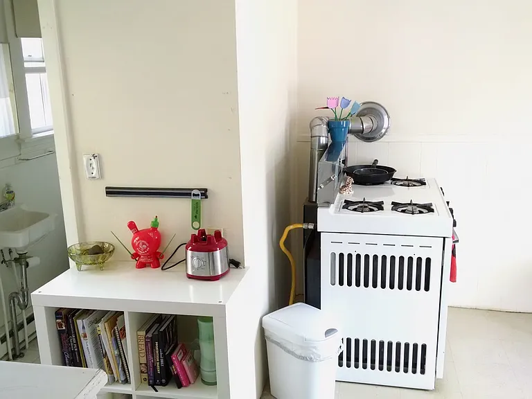 377 Rimmon St #4 — Photo 3