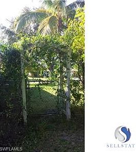 2nd image of 721 SE 10th Ave