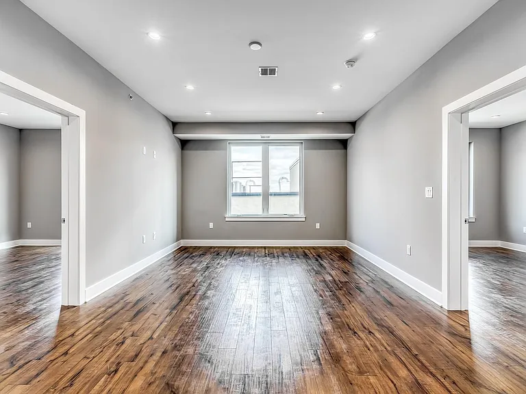 330 Cambridge St #2B — Photo 6