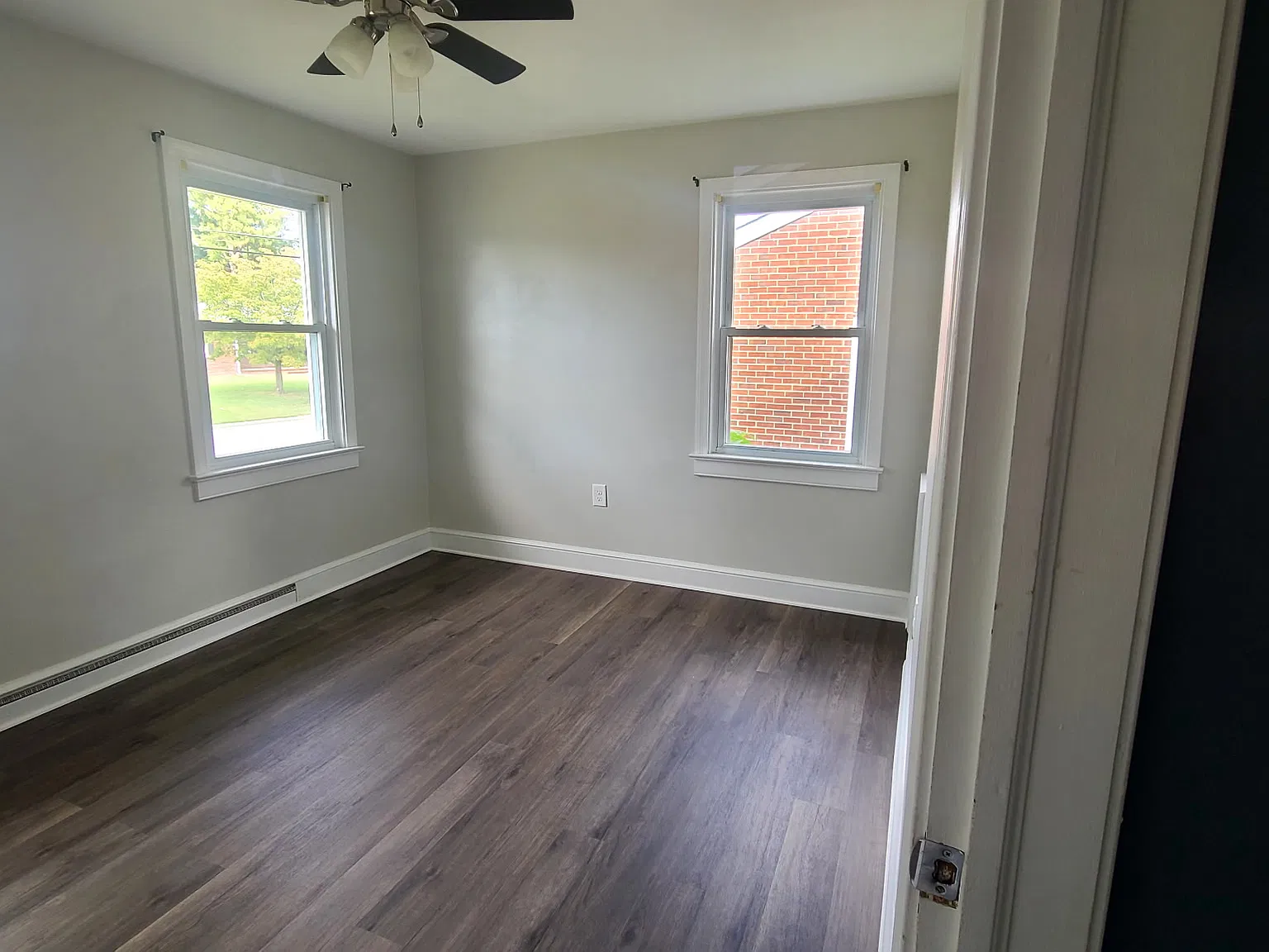 3 bed, 1008 sqft, $1,800 — Photo 2