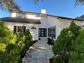 3203 Country Club Blvd — Photo 2