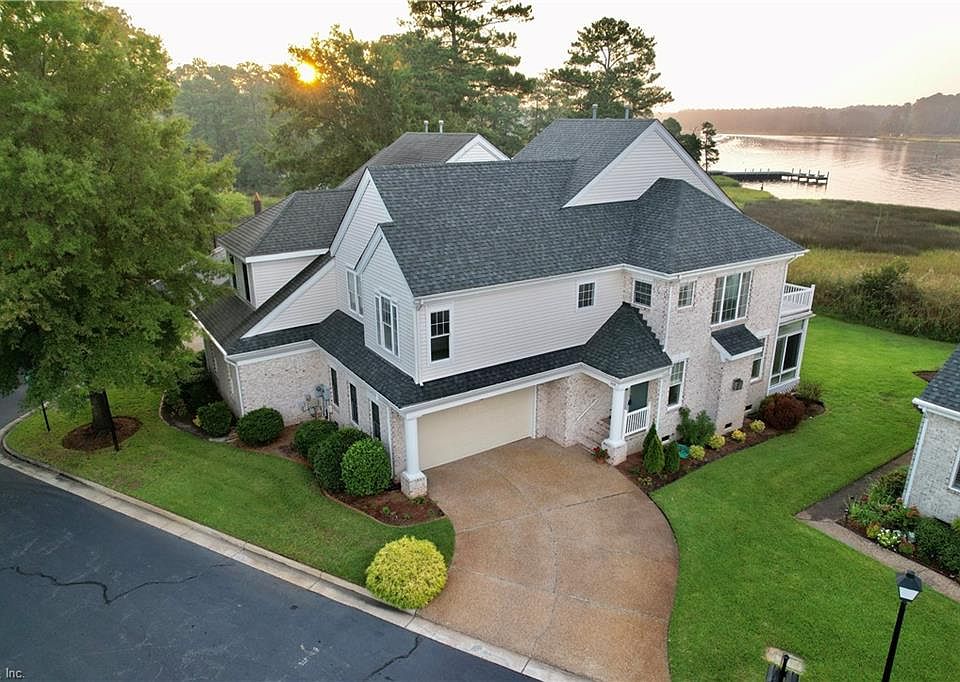 1st image of 205 Marina Ct #23