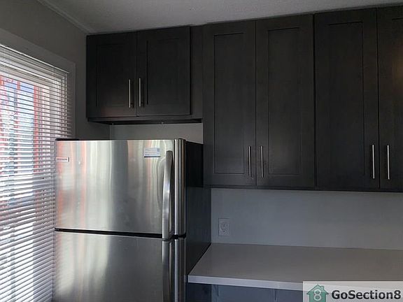 3rd image of 1428 Echo Park Ave #5