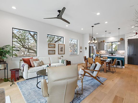 3rd image of 3700 Clawson Rd #600