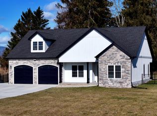 1043 Bradford Crossing Pl, Goode, VA 24556