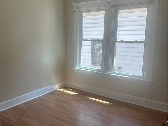 5th image of 88 Bristol St