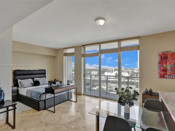 185 SW 7th St APT 1600, Miami, FL 33130