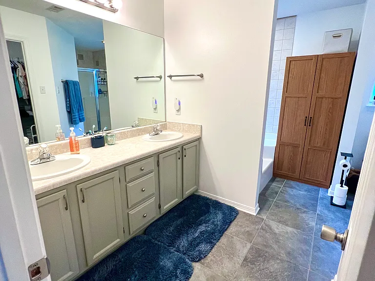 229 Howard Cir — Photo 12