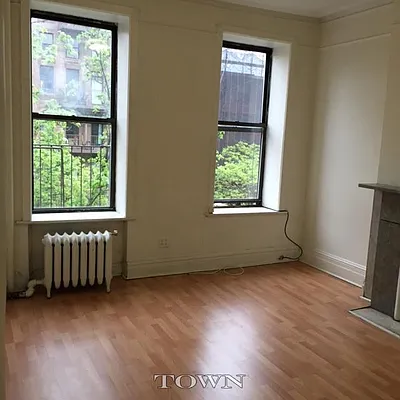 Rented by Town Residential | media 2