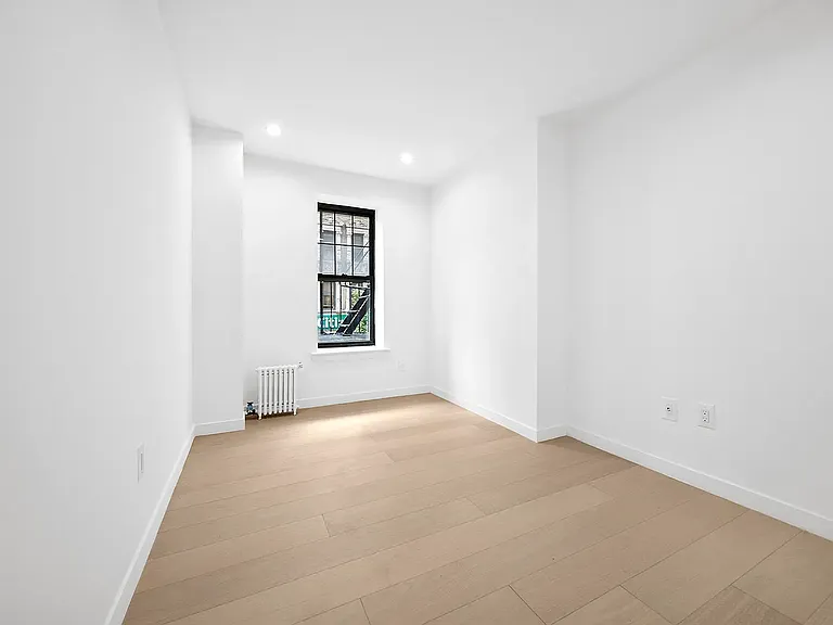 145 2nd Ave #8A — Photo 8