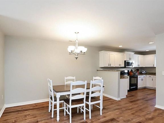 5th image of 50 Fuller Cir