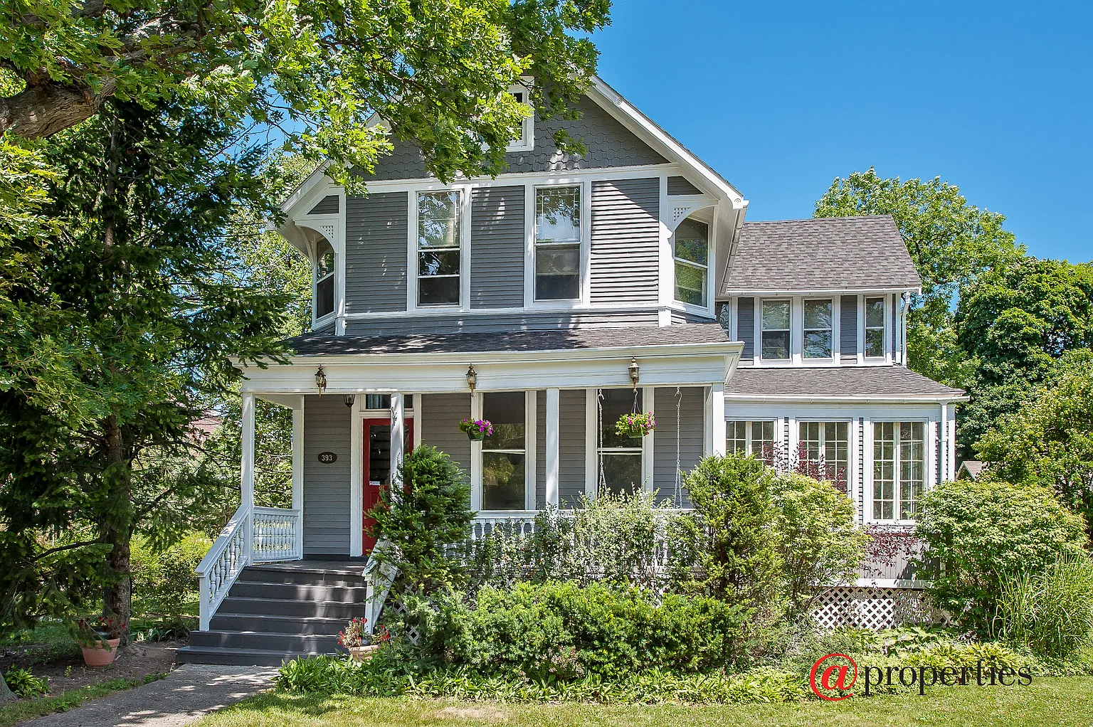 393 Vine Ave photo 1