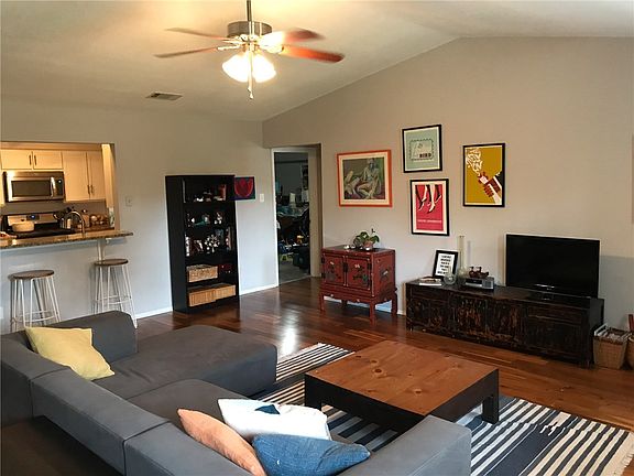 5th image of 8406 Bridgetown Dr