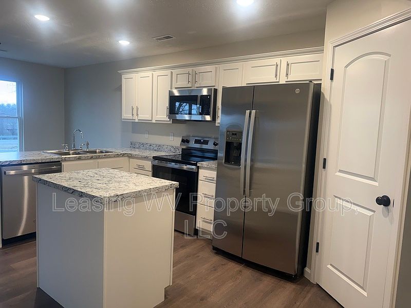 1st image of 71 Christian Ct