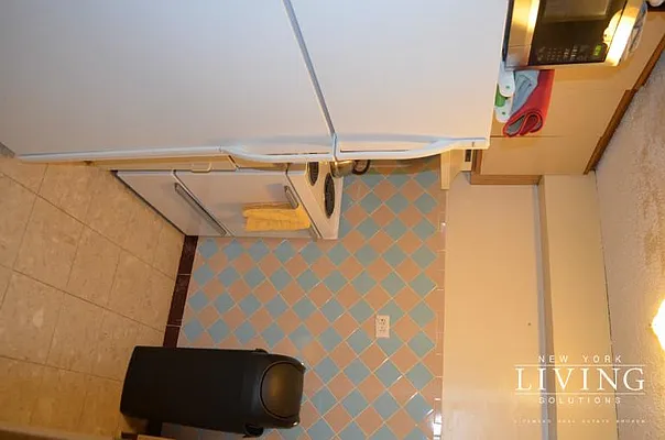 Rented by NY Living Solutions | media 15