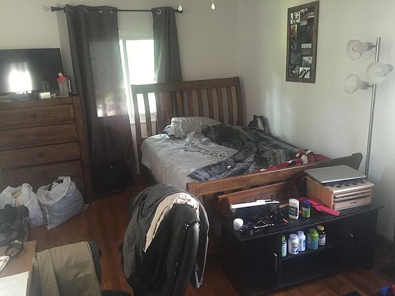 5th image of 411 E 18th Ave