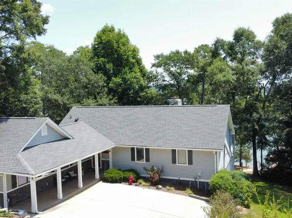 208 Knox Cir, Lavonia, GA 30553