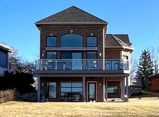 4385 Parnell Dr, Clarkston, MI