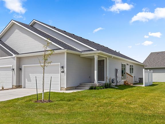 2nd image of 1531 Foxtail Dr SE
